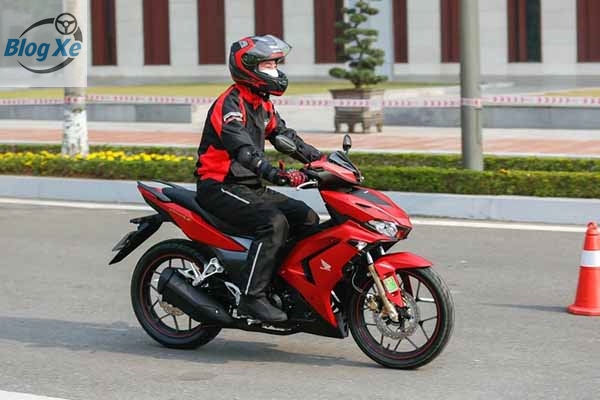 Cách chạy rô-đai xe máy mới đúng kỹ thuật