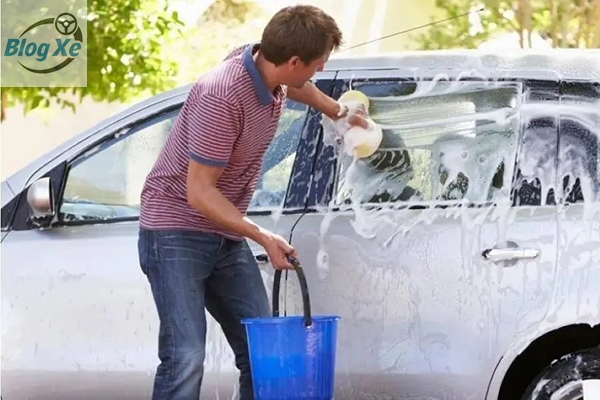 Những sai lầm khi rửa xe khiến sơn nhanh xuống cấp mà nhiều người không ngờ tới
